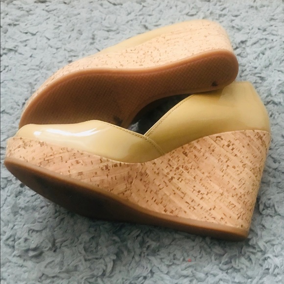 💕Via Spiga Beige Wedges - Picture 5 of 5